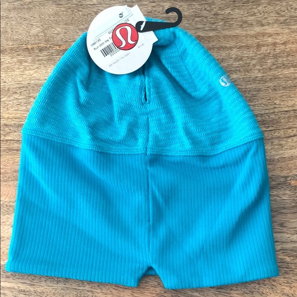 Lululemon run with me toque - Picture 2 of 5
